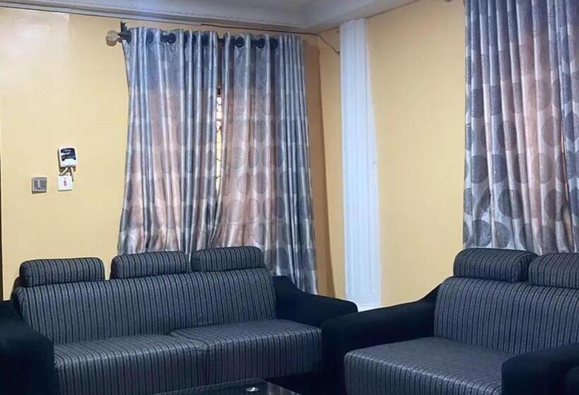 اتاق استاندارد سه نفره, Bella Homes Short Let Apartment
