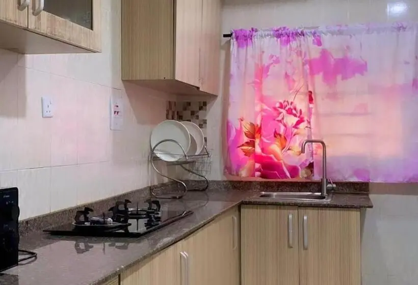 اتاق استاندارد سه نفره, Bella Homes Short Let Apartment