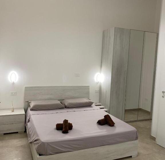 Superior Rum, Mathis Rooms