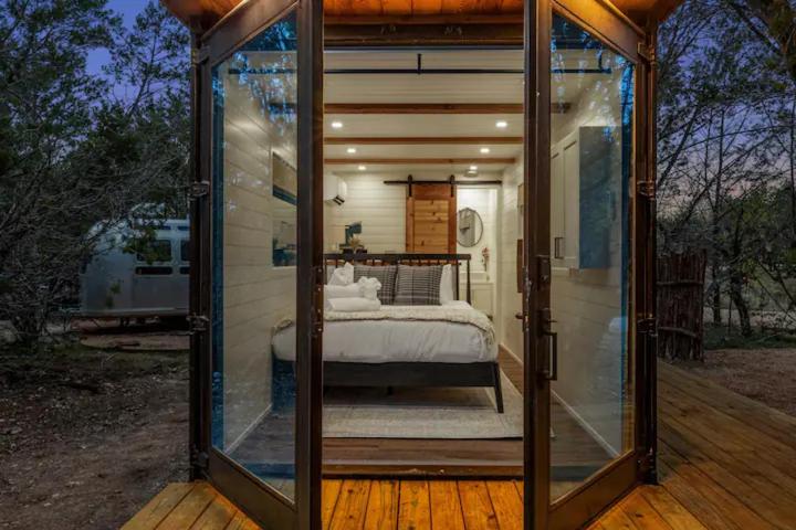 Студия Стандарт, Cedar Haus