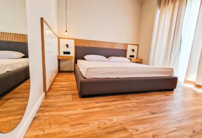 オーシャンビューデラックスルーム, Sunset Shoreline Saranda   Sea View   Free Private Parking   Pool