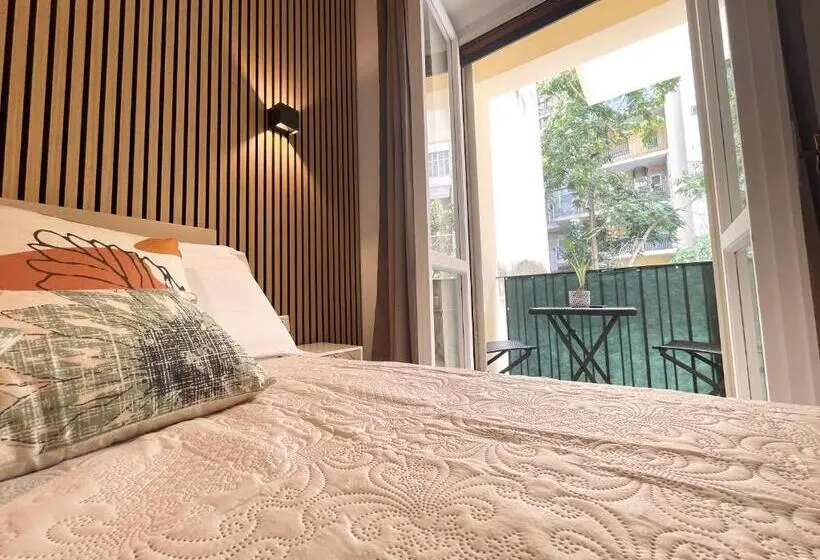 اتاق لوکس, Suites 167