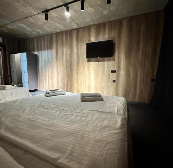 اتاق سوپریور با تخت بزرگ, Georgia