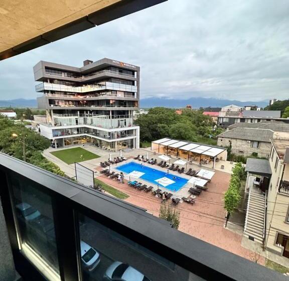 اتاق سه نفره سوپریور با چشمانداز دریا, Georgia