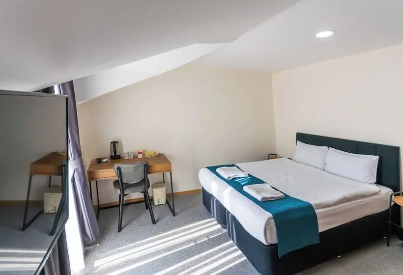 デラックスの４人部屋, New Garden Airport
