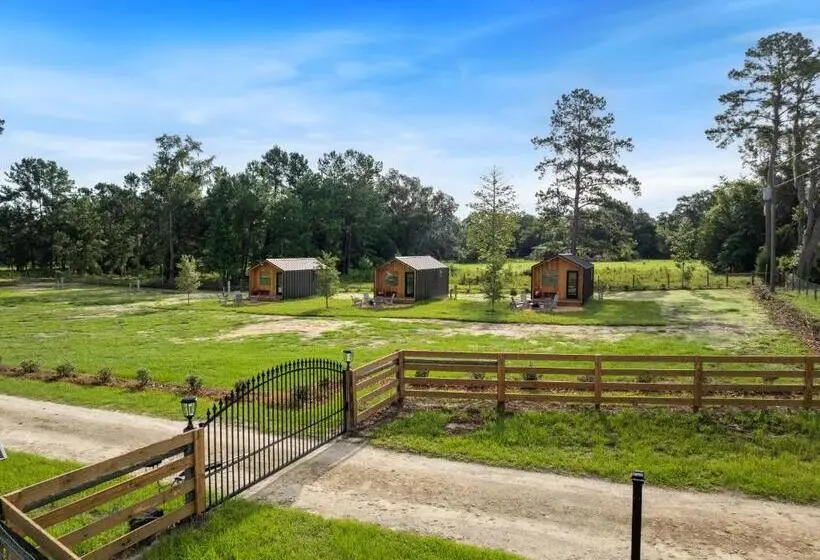 スイート, Vista Verde Farm Retreat Stylish Cabins Nearby Springs