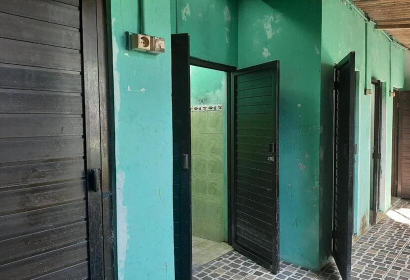 Одноместный Номер Basic, Spot On 94129 Hotel Agung Banjarnegara