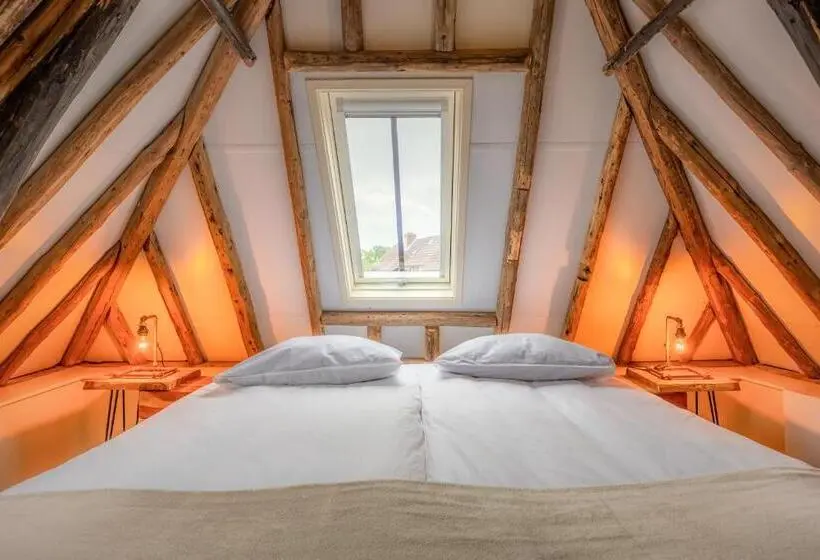 デラックスルーム, Unieke Bed En Breakfast Met Historisch Verhaal In Ferwert