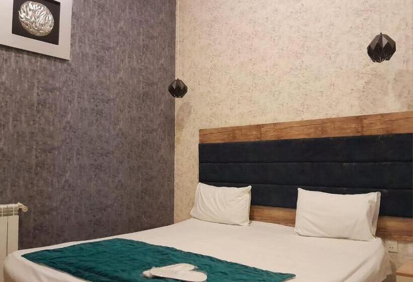 اتاق استاندارد سه نفره, Vintage