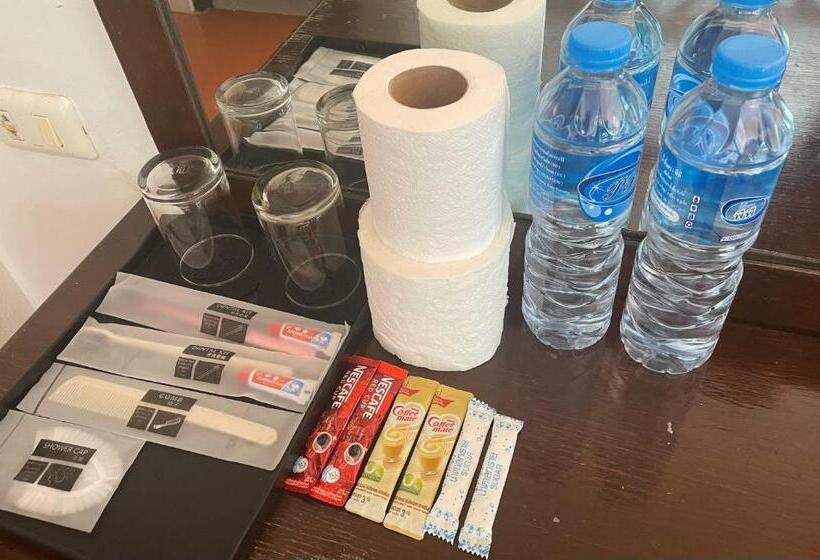 غرفة قياسية مزوَّدة بشُرفة, Patong Beautiful Pool Villa