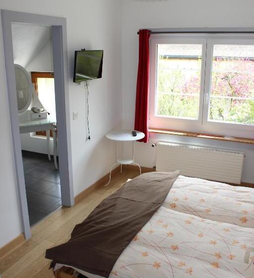 חדר סופריור, A Côte