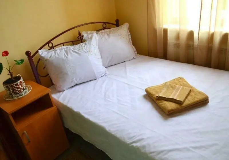 エコノミールーム, Centre Hostel
