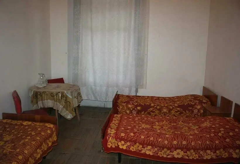 اتاق استاندارد با بالکن, Firuza Hostel