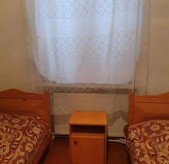 اتاق استاندارد, Firuza Hostel