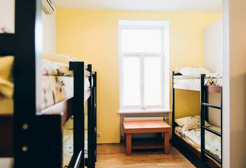 تختخواب در اتاق مشترک, Hostelhome