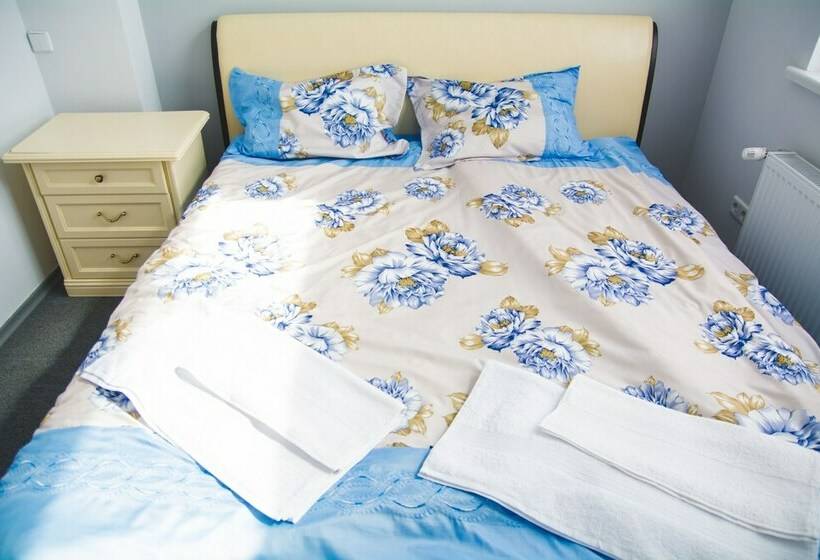 اتاق لوکس, Hostelhome