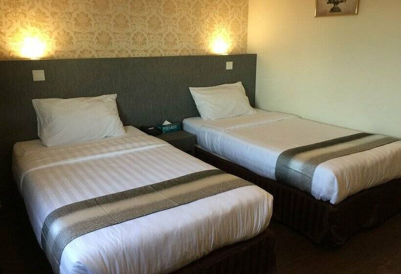 디럭스 룸, Check Inn Hotel Tawau