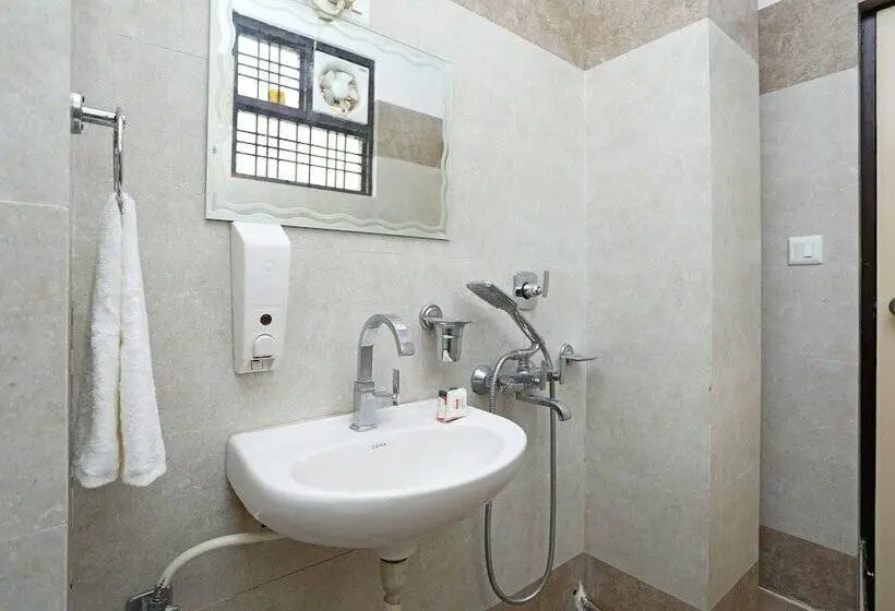 デラックスルーム, Fabexpress Dhawal Inn