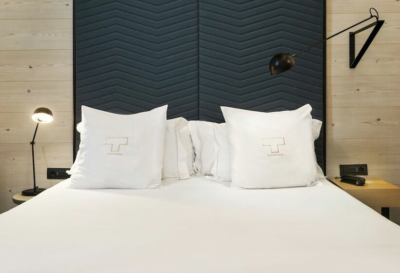 غرفة قياسية, One Shot Tabakalera House