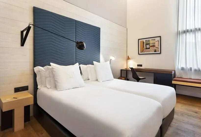 Standard Yhden Hengen Huone, One Shot Tabakalera House