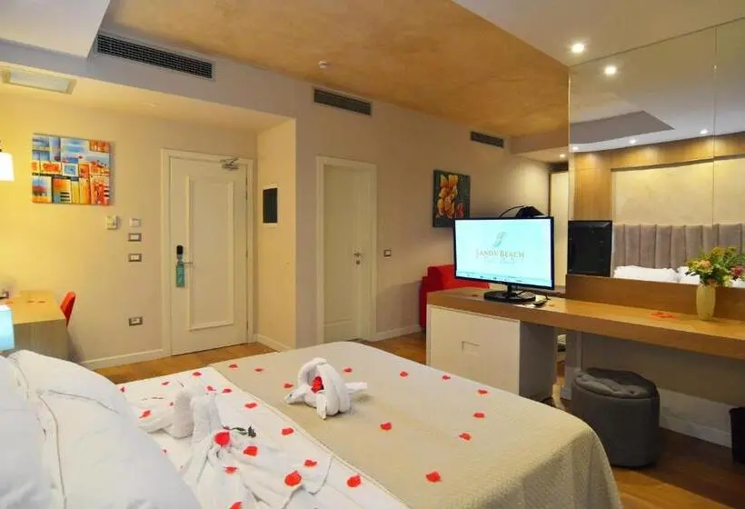 Juniorsviitti, Sandy Beach Resort