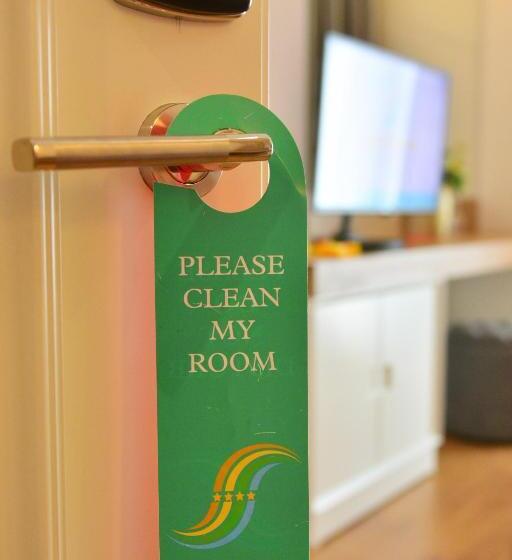 חדר משפחתי, Sandy Beach Resort