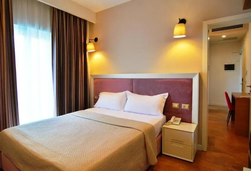 Perhehuone, Sandy Beach Resort