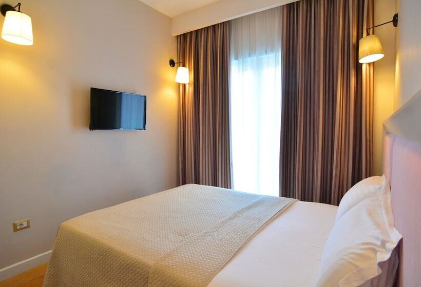 חדר משפחתי, Sandy Beach Resort