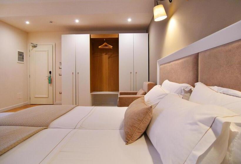 חדר דלוקס, Sandy Beach Resort