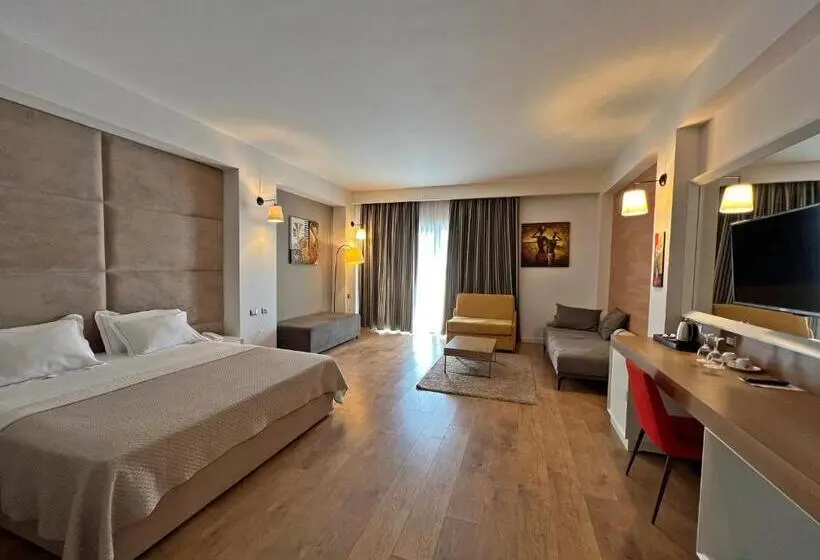 Juniorsviitti, Sandy Beach Resort