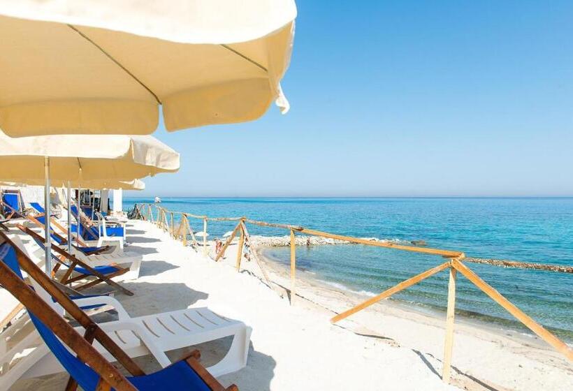 خانه 1 خوابه, Two Room Apartment With Swimming Pool And Breakfast Included 2 Km From Tropea