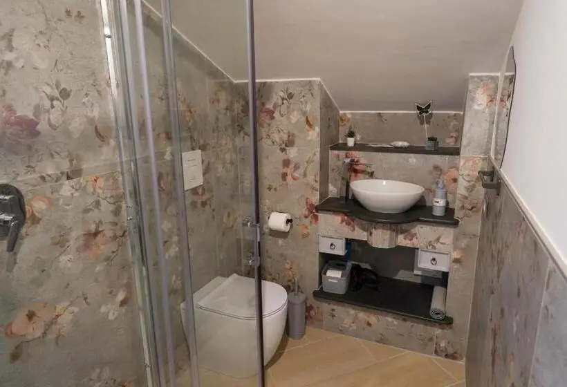 スタンダードルーム, Giuly Home B&b