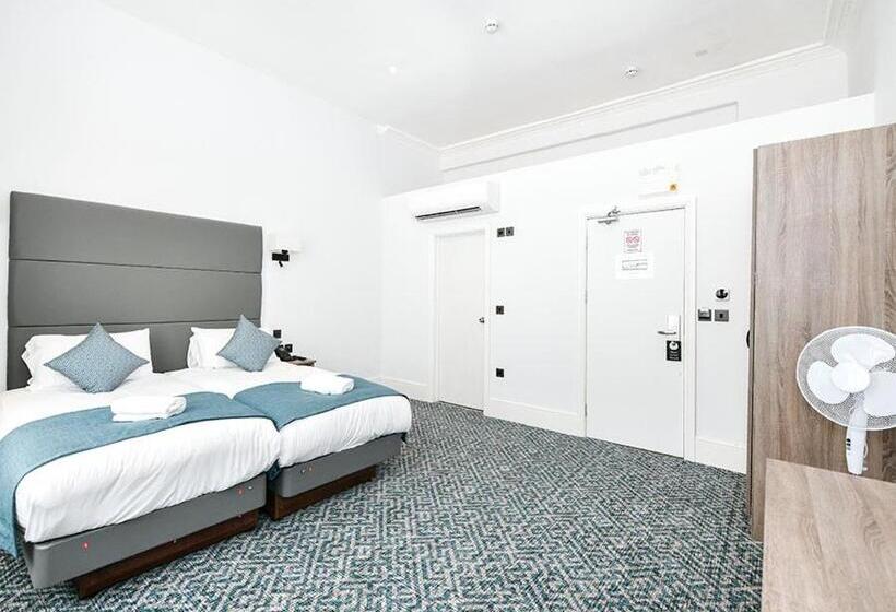 اتاق استاندارد, The Chapter   The J Hyde Park