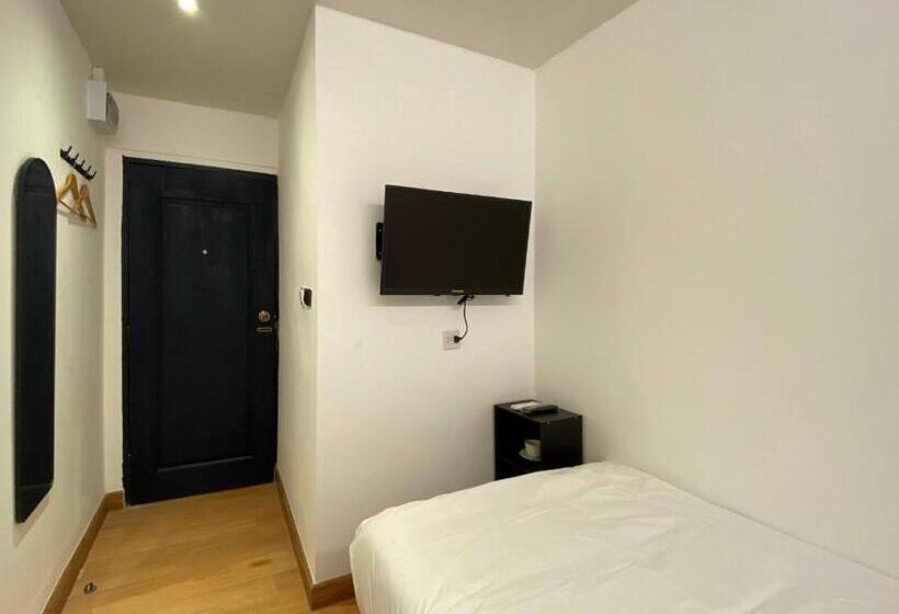 اتاق استاندارد یک نفره, The Motuga Hostel Bangkok