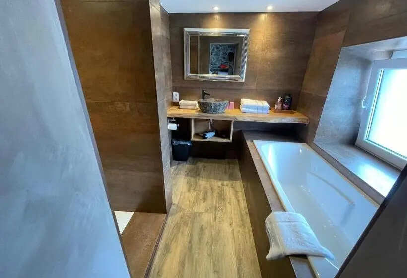 اتاق استاندارد, Les Chambres De Laurette