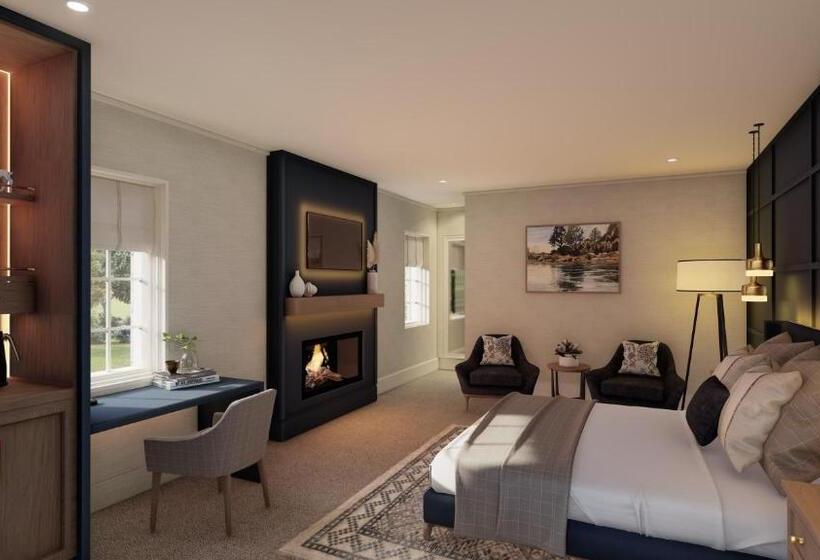 스탠다드 룸 킹사이즈 침대, The Clements