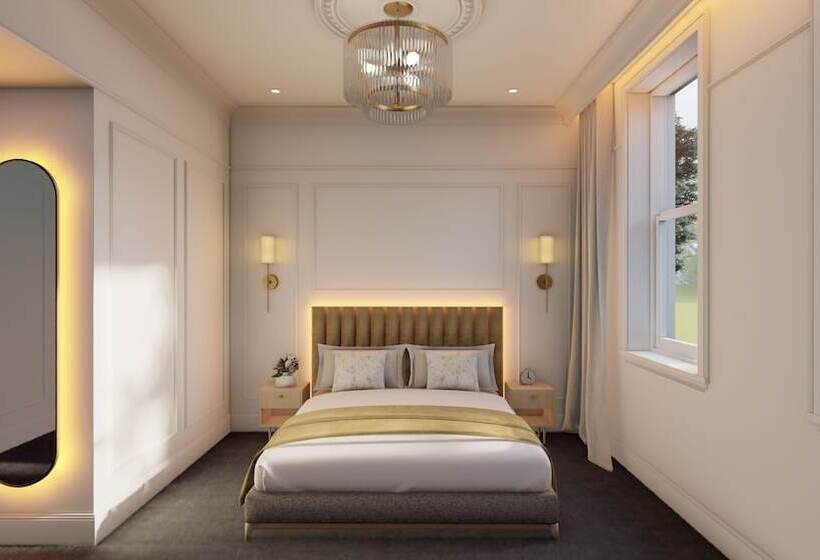 디럭스 룸, The Clements