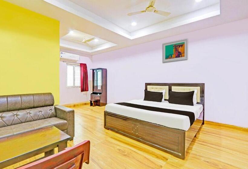 اتاق کلاسیک سه تخته, Super Hotel O Nandhi Inn