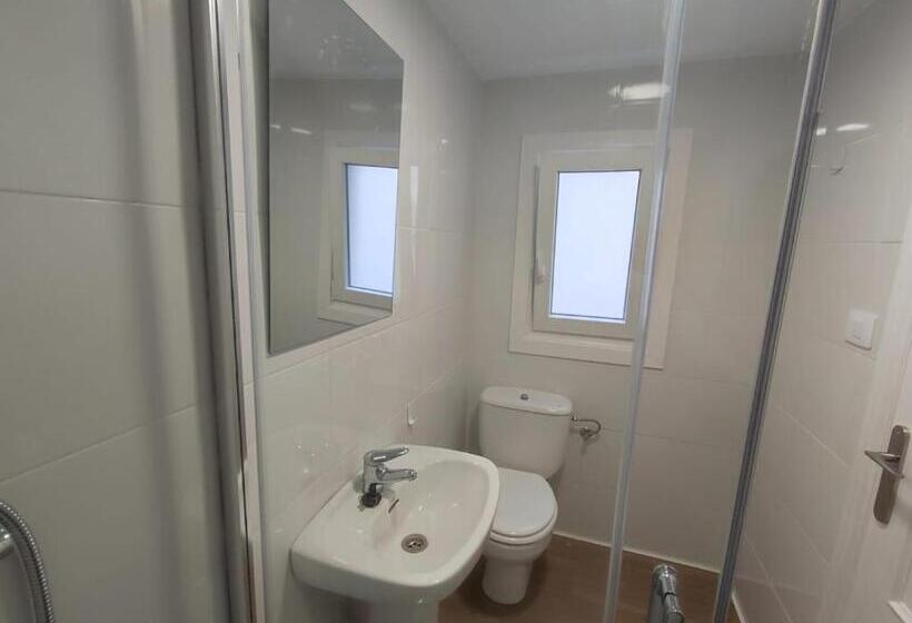 スタンダードルーム, Hostal Airiños De Vigo