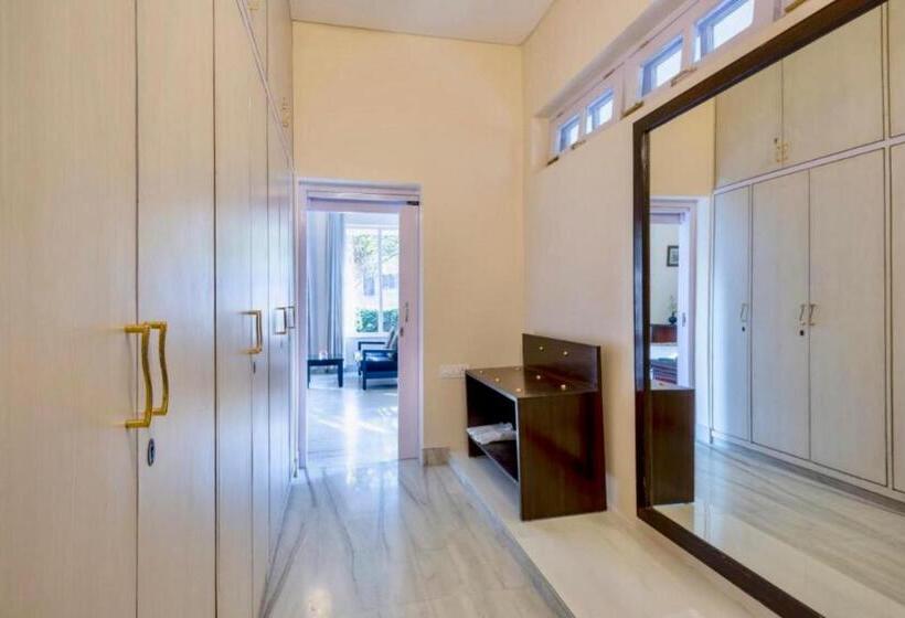 エクゼクティブスイート, Saffron Leaf W567