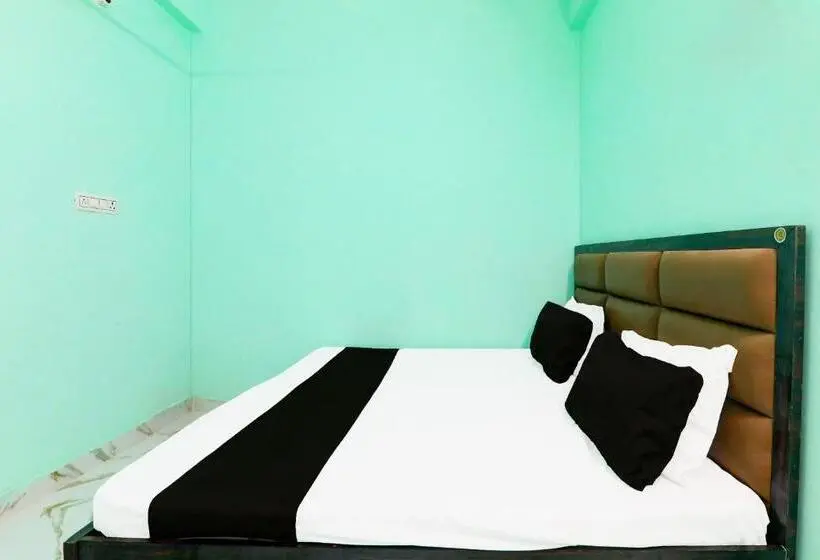 اتاق لوکس سه تخته, Spot On Hotel Ar Complex