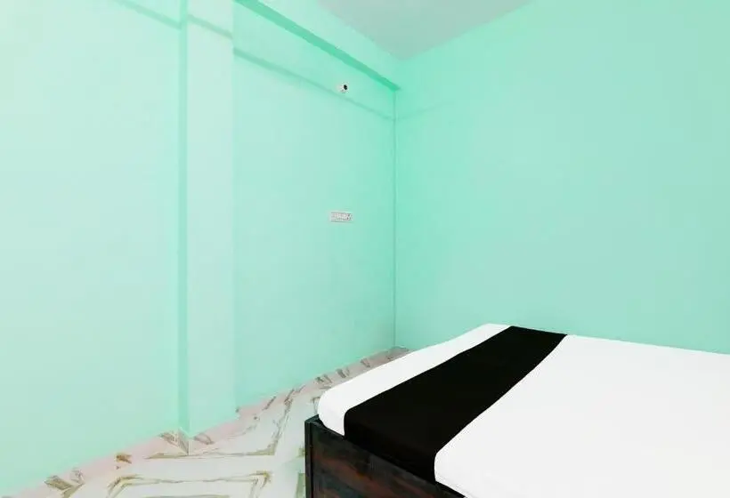 اتاق لوکس سه تخته, Spot On Hotel Ar Complex