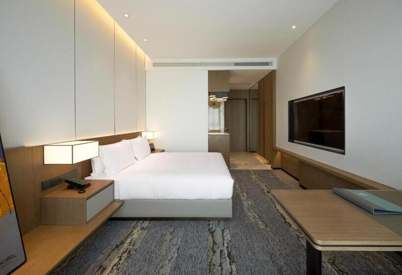 Quarto superior, 缇酒店