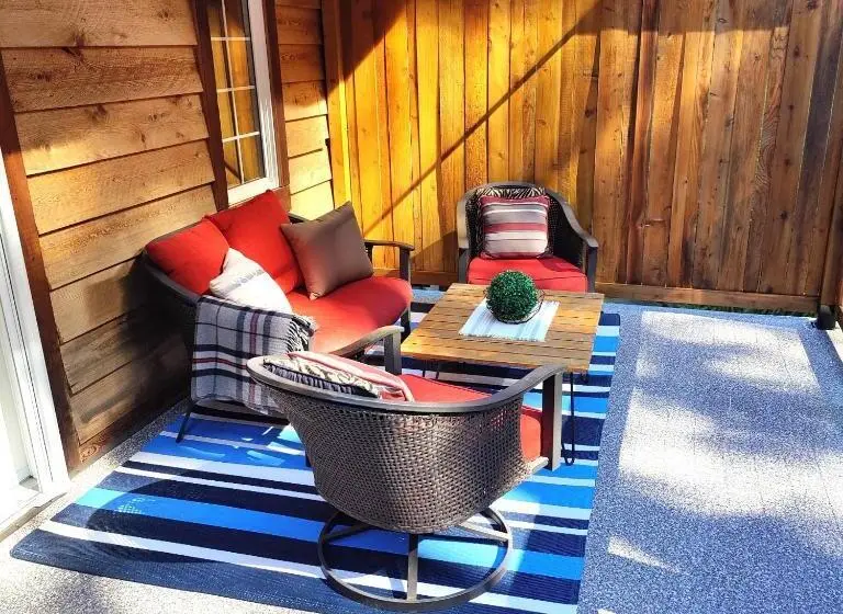 デラックストリプルルーム, Hummingbird Lodge Bnb