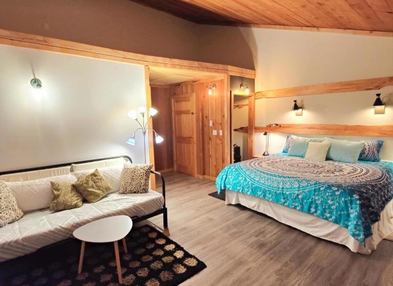 Номер Deluxe Вид на Сад, Hummingbird Lodge Bnb