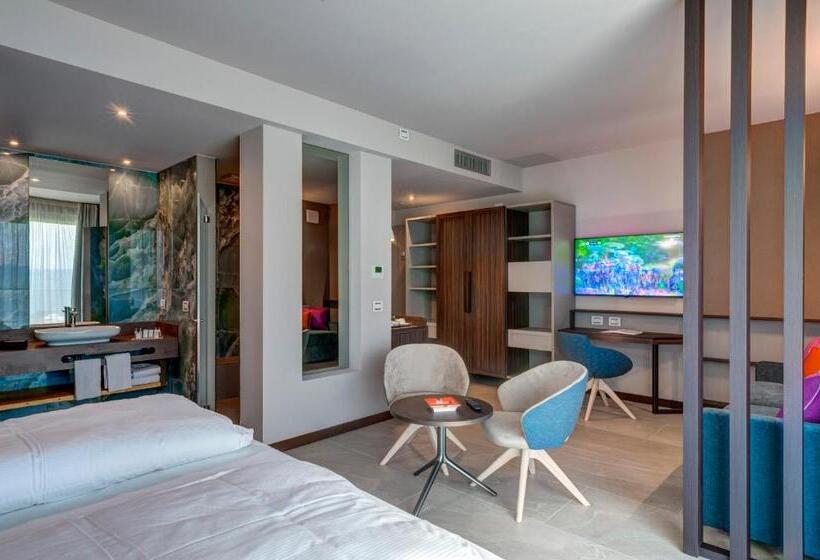 جناح جونيور مطل علي البحيرة, Sky View Garda Lake By Hotel Galvani