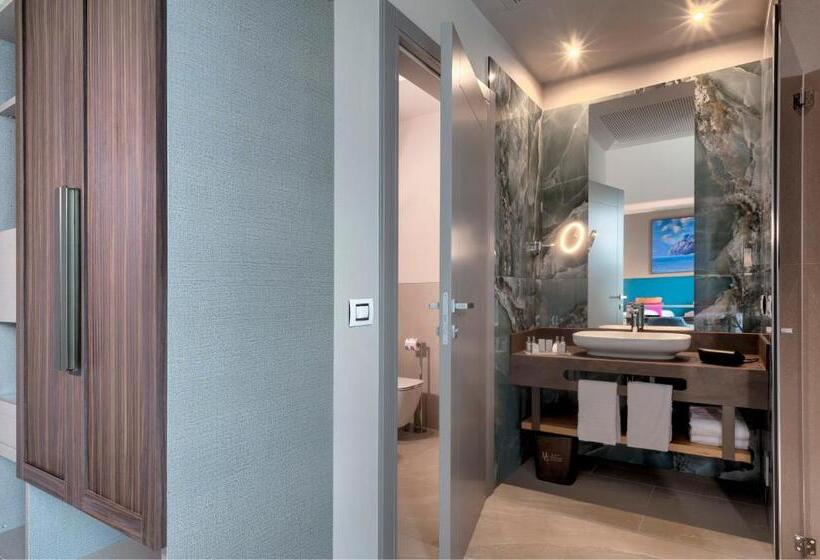 غرفة قياسية مطلّة علي البحيرة, Sky View Garda Lake By Hotel Galvani