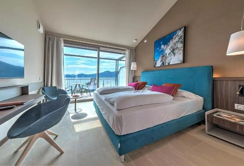 Standard-huone Järvinäkymä, Sky View Garda Lake By Hotel Galvani