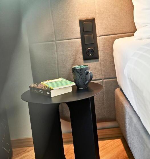 스탠다드 스튜디오, Urbanauts Studios Sylvette