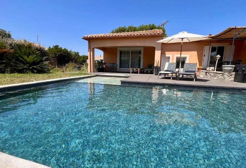 جناح مزود بجاكوزى, Suite De Charme   So Chic So Romantic